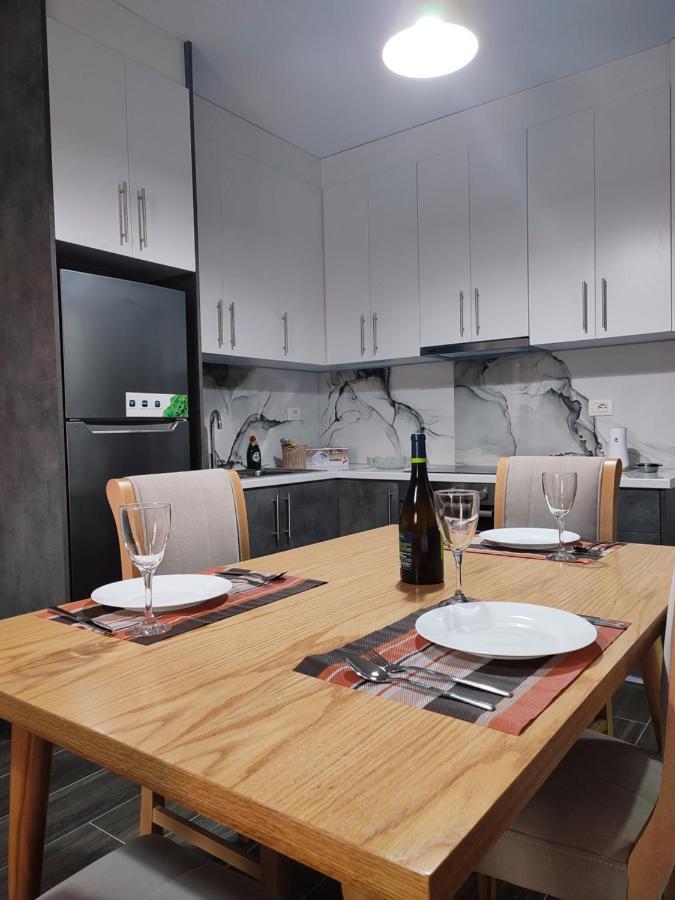 Proda Apartments Sarandë エクステリア 写真