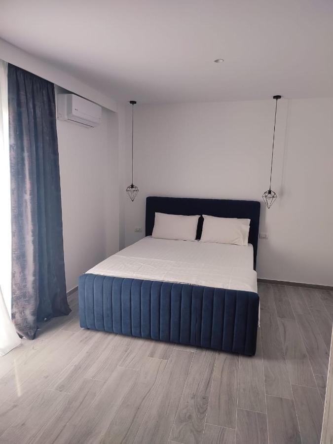 Proda Apartments Sarandë エクステリア 写真